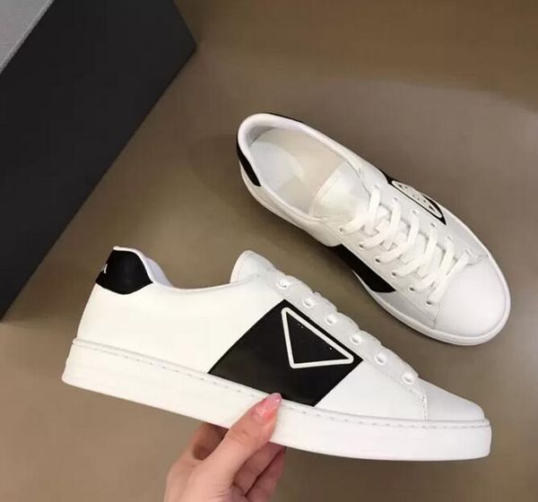 canvas shoes men's flat bottom casual shoes gabardine logo comes from the rubber soles of sneakers with unusual cross-country triangle, Black
canvas shoes men's flat bottom casual shoes gabardine logo comes from the rubber soles of sneakers with unusual cross-country triangle, Black