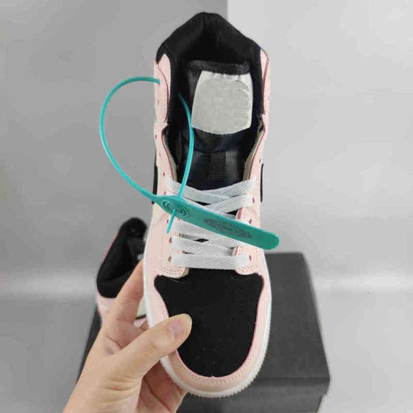 new arrival 1 1s basketball shoes men women sneakers pink beige twist shadow designer trainers, Black
new arrival 1 1s basketball shoes men women sneakers pink beige twist shadow designer trainers, Black