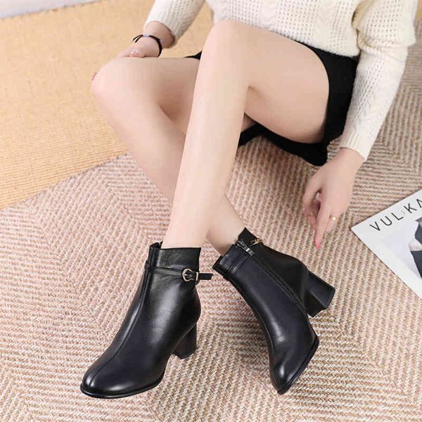 slippers layer cowhide middle heel leather boots women's autumn and winter side zipper british style large 43 fashion short rik0, Black