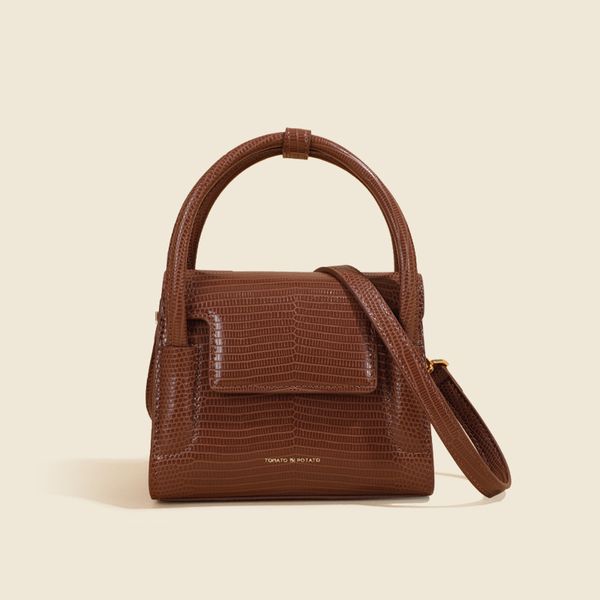 designer shoulder bags grade original leather brand new single product for womenelegant quality soft hand messenger bag 18 cm
designer shoulder bags grade original leather brand new single product for womenelegant quality soft hand messenger bag 18 cm
