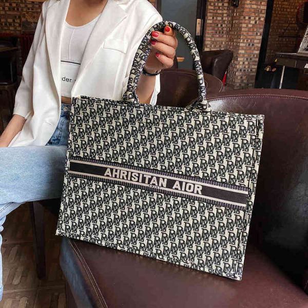 women's new designer luxury bags new large capacity tote hand canvas embroidery shopping one bag3m9l
women's new designer luxury bags new large capacity tote hand canvas embroidery shopping one bag3m9l