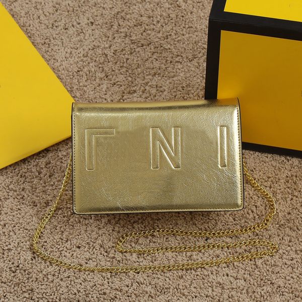 luxurys metal chain shoulder bag women designer coin purse fashion hasp handbag leather tote woman mini delicate crossbody bags walle
luxurys metal chain shoulder bag women designer coin purse fashion hasp handbag leather tote woman mini delicate crossbody bags walle