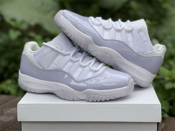 authentic 11 low wmns pure violet basketball shoes white 11s real carbon fiber athletic retro men women sports shoes with box
authentic 11 low wmns pure violet basketball shoes white 11s real carbon fiber athletic retro men women sports shoes with box