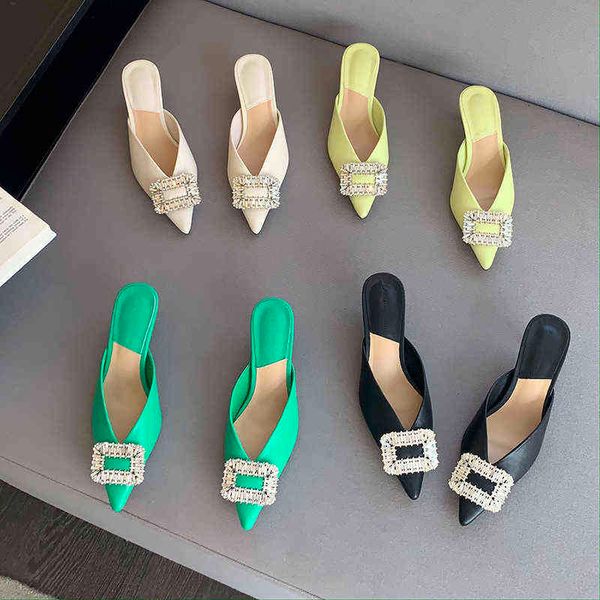 slippers casual women pointed toe rhinestone crystal chain shallow slip on thin low heels summer party pumps black green beige 220328
slippers casual women pointed toe rhinestone crystal chain shallow slip on thin low heels summer party pumps black green beige 220328