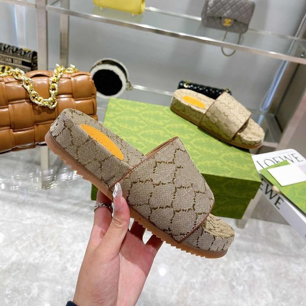 famous designer men and women sandals slippers advanced latest platform slipper beach thick bottom letters woman sandals leather slip belt, Black
famous designer men and women sandals slippers advanced latest platform slipper beach thick bottom letters woman sandals leather slip belt, Black