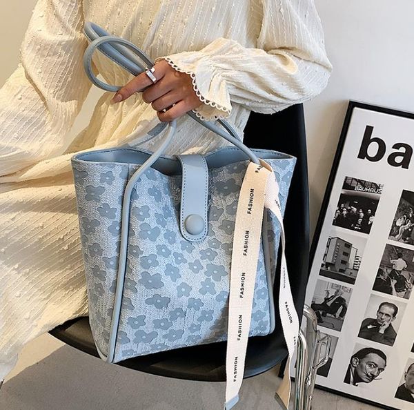 women's bags large capacity commuter tote bags shoulder underarm bag versatile handbags
women's bags large capacity commuter tote bags shoulder underarm bag versatile handbags