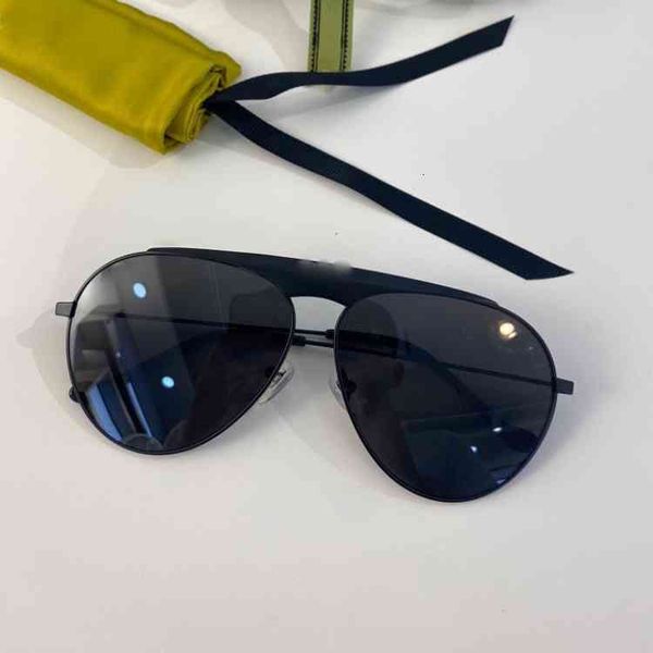 sunglasses pilot men and women yuan lingyan net red same sunglasses, White;black
sunglasses pilot men and women yuan lingyan net red same sunglasses, White;black