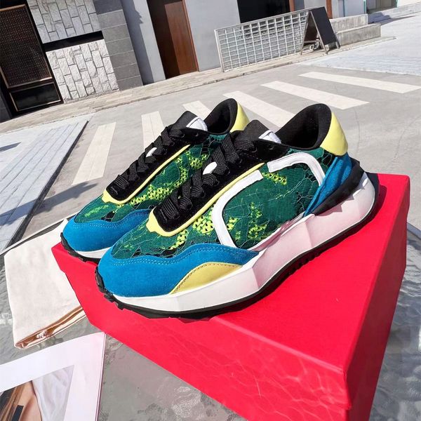 2022 spring couple low cut sports shoes level leather exquisite lace mesh patchwork fashion platform casual breathable running shoe men wome
2022 spring couple low cut sports shoes level leather exquisite lace mesh patchwork fashion platform casual breathable running shoe men wome
