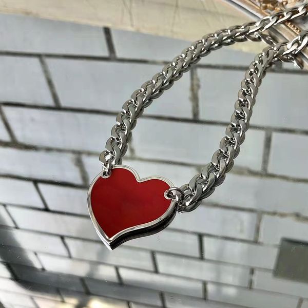 luxury designer pendant metal necklaces jewelry for man inverted triangle designers brand heart-shaped pendants necklace for men valentine&#, Silver
luxury designer pendant metal necklaces jewelry for man inverted triangle designers brand heart-shaped pendants necklace for men valentine&#, Silver
