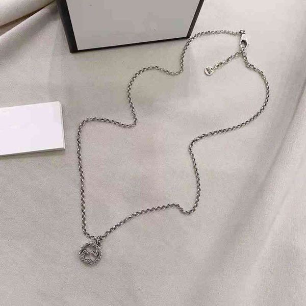 2023 designer new fashion jewelry family double thread pendant fashion silver lovers necklace
2023 designer new fashion jewelry family double thread pendant fashion silver lovers necklace