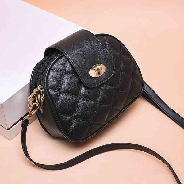 small round bag 2022 new simple fashion women's style texture msenger 2022 trendy design ladies sachet
small round bag 2022 new simple fashion women's style texture msenger 2022 trendy design ladies sachet