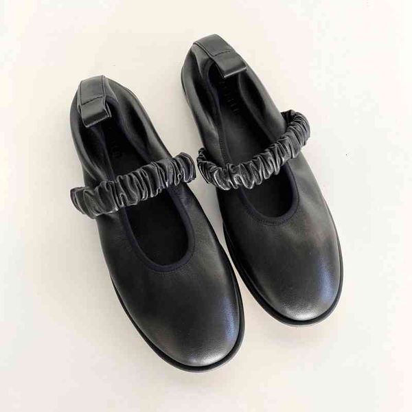 dress shoes round head pleated sheepskin flat bottom light mary jane soft leather grandma shoes niche french ballet single, Black
dress shoes round head pleated sheepskin flat bottom light mary jane soft leather grandma shoes niche french ballet single, Black