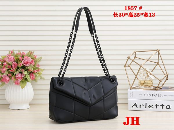 women's fashion designers handbags shoulder bag luxury totes purse handbag message bags cluth brand classic crossbody wholesale 30*25*1
women's fashion designers handbags shoulder bag luxury totes purse handbag message bags cluth brand classic crossbody wholesale 30*25*1