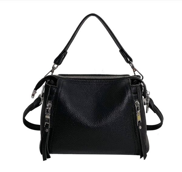 genuine leather women handbags cowhide shoulder bag fashion luxury ladies messenger bags female tote bag
genuine leather women handbags cowhide shoulder bag fashion luxury ladies messenger bags female tote bag