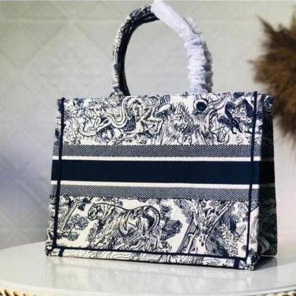 luxurys designers handbags tote bags brand high-capacity handbag minimalist commuter shoulder bag woman superior quality 38l6
luxurys designers handbags tote bags brand high-capacity handbag minimalist commuter shoulder bag woman superior quality 38l6