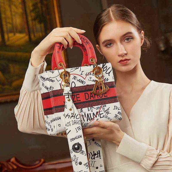hong kong brand high sense princ of wales 2022 foreign style leather women's bag fashion menger
hong kong brand high sense princ of wales 2022 foreign style leather women's bag fashion menger