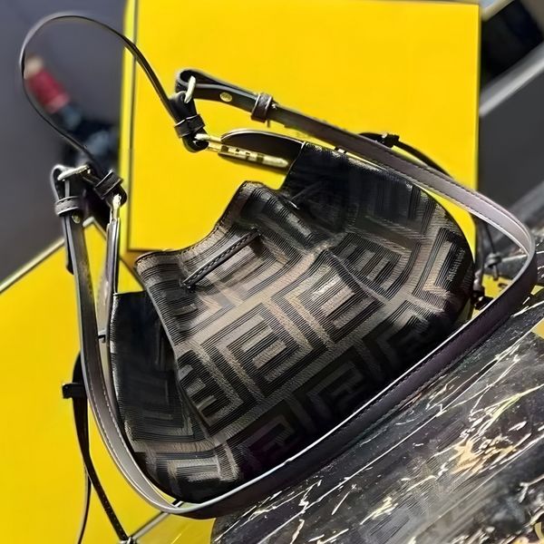 handbag designer bag fashion shoulder totes bags messenger bags luxury leather bucket new 2022 with box
handbag designer bag fashion shoulder totes bags messenger bags luxury leather bucket new 2022 with box