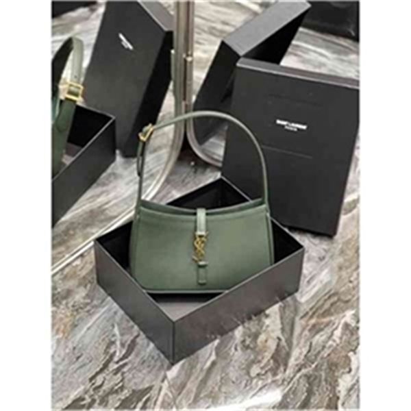 designer new underarm bag dark green plain original factory leather luxury women's bags
designer new underarm bag dark green plain original factory leather luxury women's bags