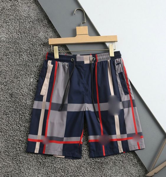2022 men's shorts luxury designer men's casual business shorts classic fashion plaid stripes, White;black
2022 men's shorts luxury designer men's casual business shorts classic fashion plaid stripes, White;black