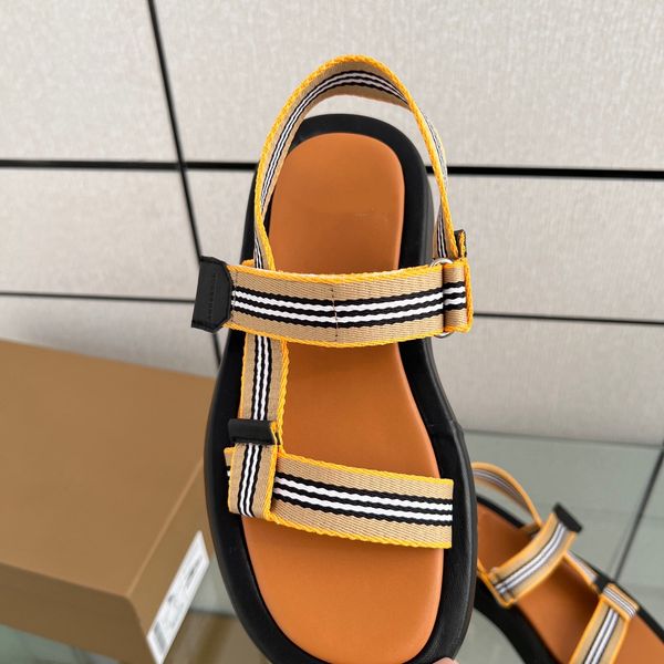 2022 trend women's sandals with striped pattern fashion summer ladies flat slippers indoor shoes size 35-40, Black
2022 trend women's sandals with striped pattern fashion summer ladies flat slippers indoor shoes size 35-40, Black