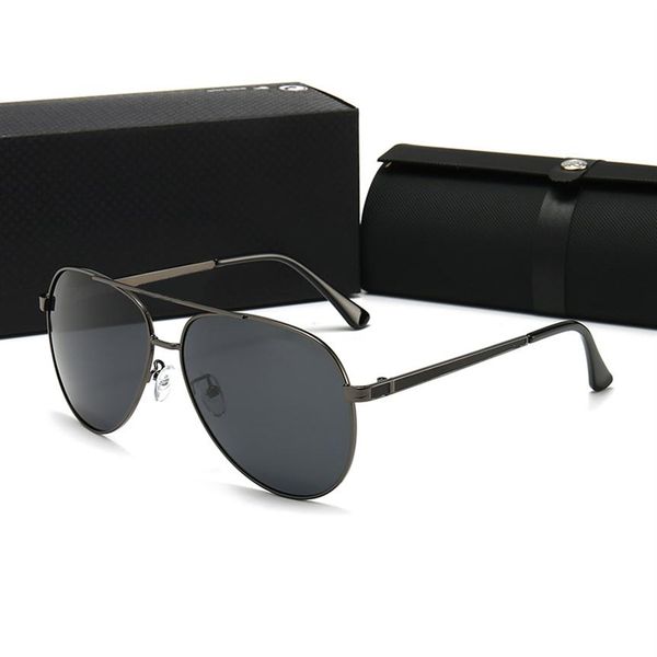 fashion designer sunglasses classic retro pilot folding frame glass lens uv400 protection eyewear with leather case oz291l, White;black
fashion designer sunglasses classic retro pilot folding frame glass lens uv400 protection eyewear with leather case oz291l, White;black