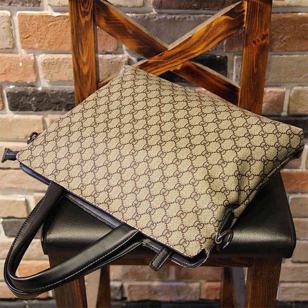 messenger bag men's sling one shoulder bag light business briefcase casual handbag simple new version
messenger bag men's sling one shoulder bag light business briefcase casual handbag simple new version