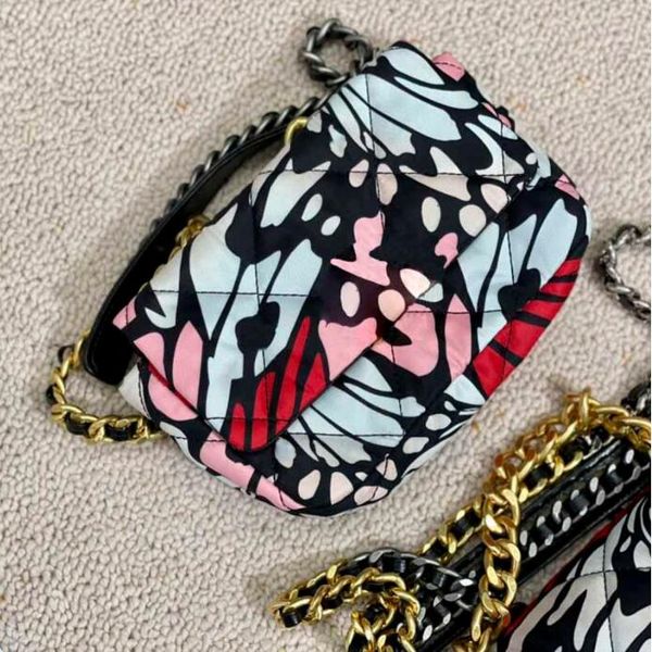 tz women's luxury flap mini designer bags printed canvas multicolor shoulder bag luxury gold-tone silver-tone ruthenium-finish metal ch
tz women's luxury flap mini designer bags printed canvas multicolor shoulder bag luxury gold-tone silver-tone ruthenium-finish metal ch