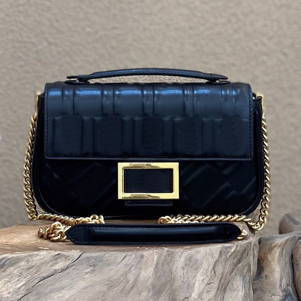 baguette chain crossbody bag hobo shoulder messenger flap bags handbag purse genuine leather plain pouch embossing sculpted reliefs letters
baguette chain crossbody bag hobo shoulder messenger flap bags handbag purse genuine leather plain pouch embossing sculpted reliefs letters