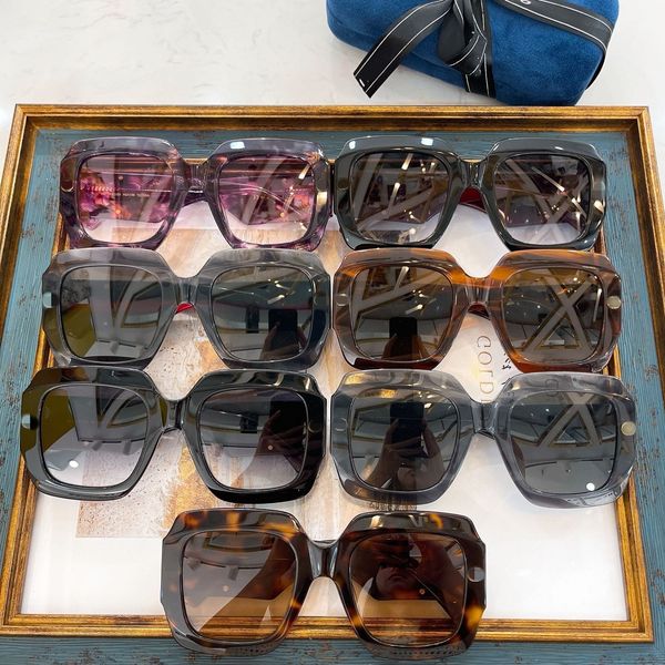 designer sunglasses 22 new g family large square fashion plate ins net red star of the same type gg1127, White;black
designer sunglasses 22 new g family large square fashion plate ins net red star of the same type gg1127, White;black