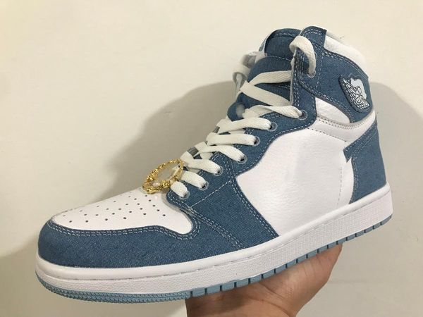 shoes 2022 authentic high og 1 wmns denim basketball 1s dm9036-104 white air worn blue metallic gold outdoor sport sneakers original
shoes 2022 authentic high og 1 wmns denim basketball 1s dm9036-104 white air worn blue metallic gold outdoor sport sneakers original