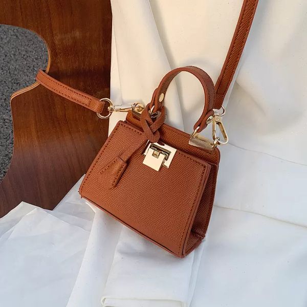 mini square crossbody bag 2021 spring new high-quality pu leather womens designer handbag luxury brand shoulder messenger bag
mini square crossbody bag 2021 spring new high-quality pu leather womens designer handbag luxury brand shoulder messenger bag