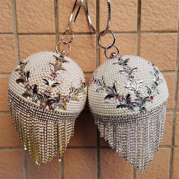 bowling design pearl clutch circular ring wristlets women party evening bag crystal tassels ball female wallet xq15 220624
bowling design pearl clutch circular ring wristlets women party evening bag crystal tassels ball female wallet xq15 220624