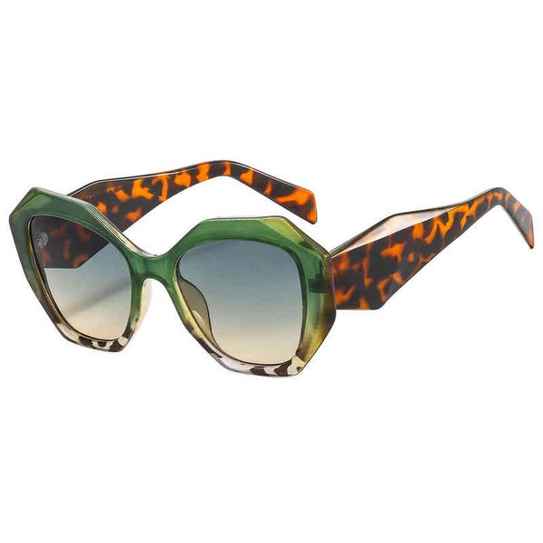 polygonal sunglass fashionable men's and women's outdoor anti uv personalized gradient glass vintage luxury brand design sunglasse, White;black
polygonal sunglass fashionable men's and women's outdoor anti uv personalized gradient glass vintage luxury brand design sunglasse, White;black