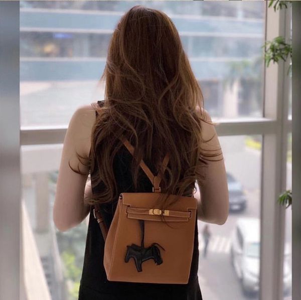 designer kellies handbags 2022h layer lychee grain cow leather backpack net red star same women's bag
designer kellies handbags 2022h layer lychee grain cow leather backpack net red star same women's bag