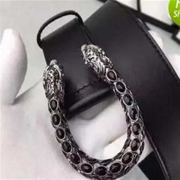 2017 brand man and women buckle belt. tiger head. leather. with original box. real man belts347k, Black;brown
2017 brand man and women buckle belt. tiger head. leather. with original box. real man belts347k, Black;brown