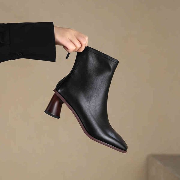 boots autumn and winter korean version simple thick heel women's short boots with back zipper high single martin 51j6, Black
boots autumn and winter korean version simple thick heel women's short boots with back zipper high single martin 51j6, Black
