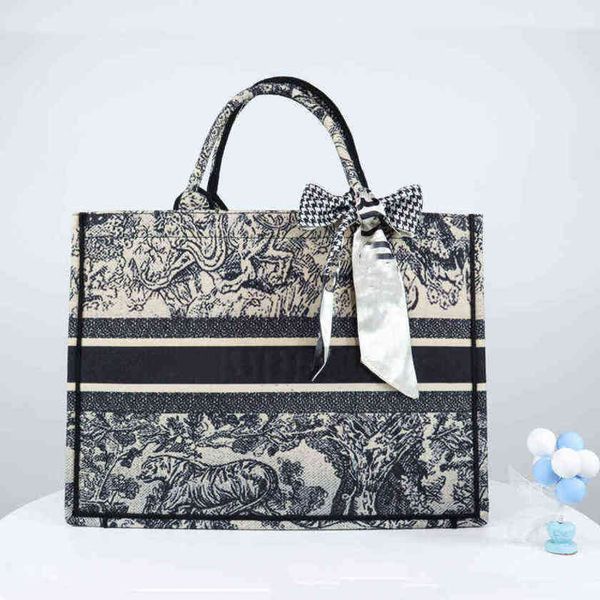 design luxury fashion bags accessories quality luxurys woman classic handbags embroidery limited edition lady handbag capacity travel
design luxury fashion bags accessories quality luxurys woman classic handbags embroidery limited edition lady handbag capacity travel