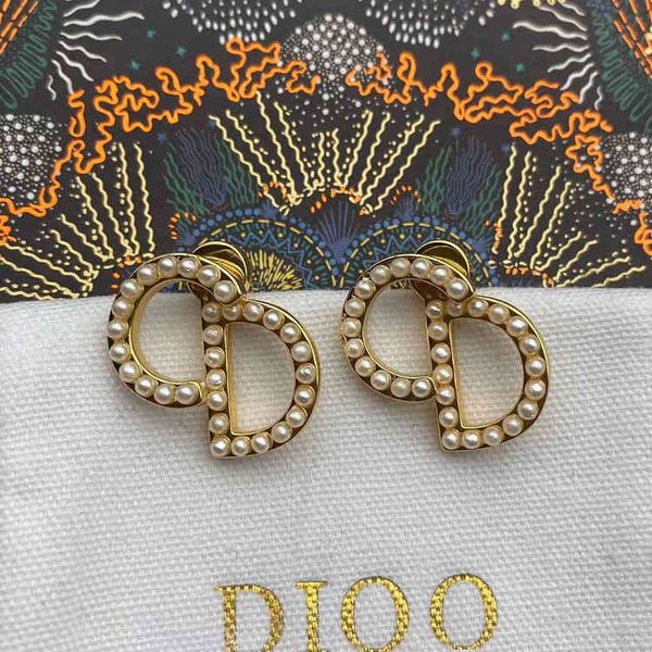 design jewel ornament charm earring pearl earrings simple personalized female earrings light luxury temperament, Golden
design jewel ornament charm earring pearl earrings simple personalized female earrings light luxury temperament, Golden