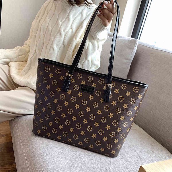 factory direct sale 58% off large capacity tote women's 2022 autumn new versatile shoulder fashion trend shopping bag
factory direct sale 58% off large capacity tote women's 2022 autumn new versatile shoulder fashion trend shopping bag