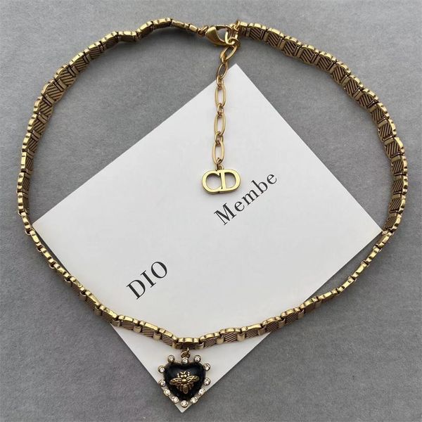 80% off wholesale shop family's new glue dropping heart-shaped pendant female brass fengdi family necklace, Black
80% off wholesale shop family's new glue dropping heart-shaped pendant female brass fengdi family necklace, Black