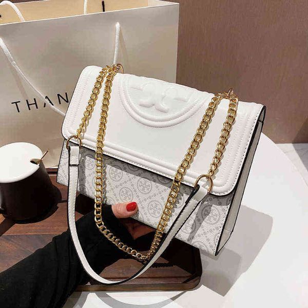 factory direct wholesale 2022 new fashion women's bag embossed single shoulder messenger bags
factory direct wholesale 2022 new fashion women's bag embossed single shoulder messenger bags