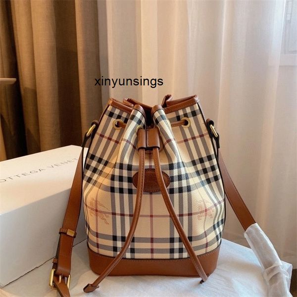 designer bags burbrery new products in spring and summer of 2021 come on the market fashionable versatile yzl
designer bags burbrery new products in spring and summer of 2021 come on the market fashionable versatile yzl