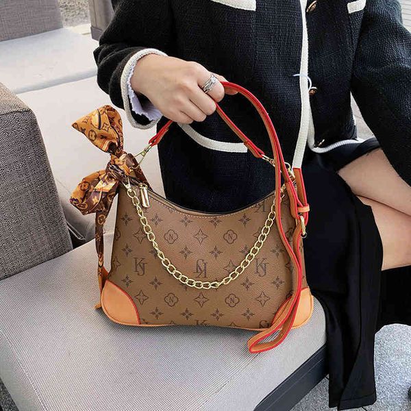 2022 factory wholesale new minority design women's new fashion old flower hand high sense autumn and winter large capacity shoulder bag
2022 factory wholesale new minority design women's new fashion old flower hand high sense autumn and winter large capacity shoulder bag
