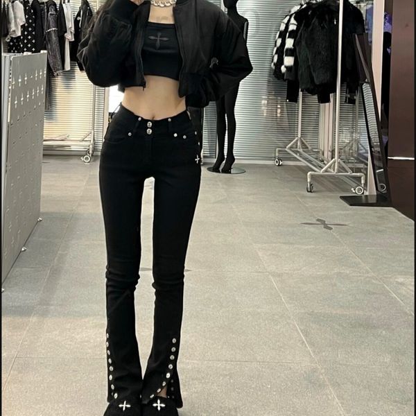 women's jeans designer smf 2022 spring and summer new women's locomotive breasted high waist, foot opening, forked floor dragging, Blue
women's jeans designer smf 2022 spring and summer new women's locomotive breasted high waist, foot opening, forked floor dragging, Blue