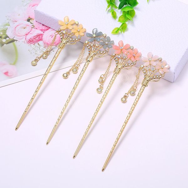 chinese style tassels metal hair sticks hairpin hair clip flower chopsticks wedding party headwear headpiece, Slivery;white
chinese style tassels metal hair sticks hairpin hair clip flower chopsticks wedding party headwear headpiece, Slivery;white