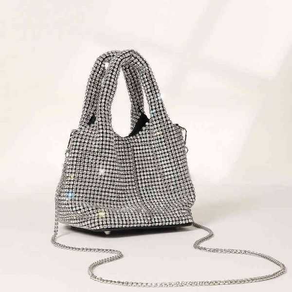 evening bags shoulder bag designer women handbag luxurr full diamond vegetable basket bucket bag fashion chain portable crossbody messenger
evening bags shoulder bag designer women handbag luxurr full diamond vegetable basket bucket bag fashion chain portable crossbody messenger