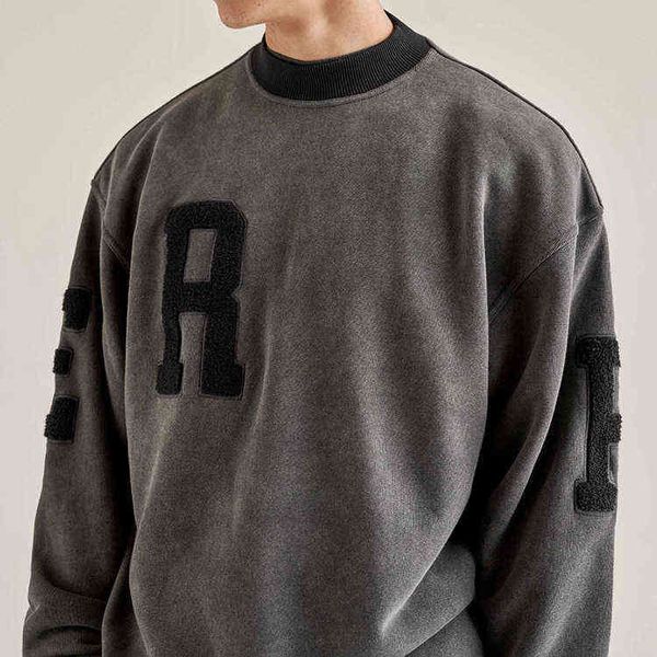 wash repeat stitched round neck sweater letter towel embroidered high street leisure couple pullover sweater, Black
wash repeat stitched round neck sweater letter towel embroidered high street leisure couple pullover sweater, Black