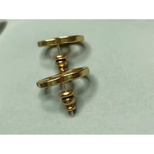 ladies vintage stud earrings letter g hollow shape delicate elegant classic big brand earrings gift 220505, Golden;silver
ladies vintage stud earrings letter g hollow shape delicate elegant classic big brand earrings gift 220505, Golden;silver