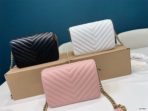 luxury women mini chain crossbody bags zig zag swallow bag wave pattern genuine leather designer shoulder handbag flap factory price with si
luxury women mini chain crossbody bags zig zag swallow bag wave pattern genuine leather designer shoulder handbag flap factory price with si