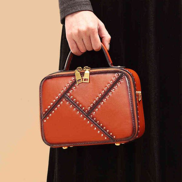women rivet small square bag cow leather shoulder bag fashion handbag messenger women's bag 220615
women rivet small square bag cow leather shoulder bag fashion handbag messenger women's bag 220615